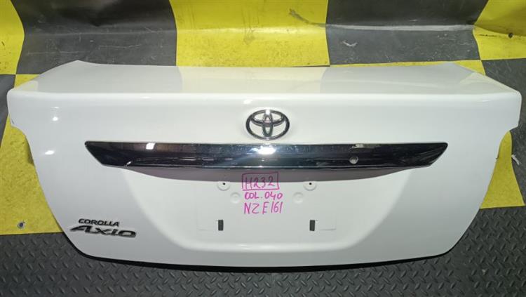 Крышка багажника Тойота Королла Аксио в Нефтеюганске 103985