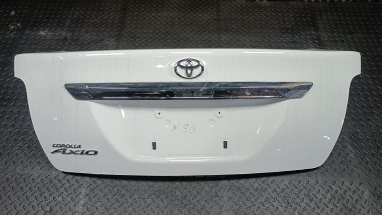 Крышка багажника Тойота Королла Аксио в Нефтеюганске 106942