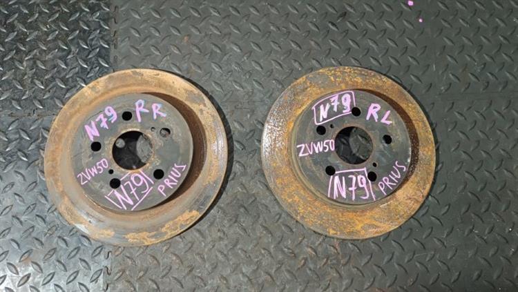 Тормозной диск Тойота Приус в Нефтеюганске 107938