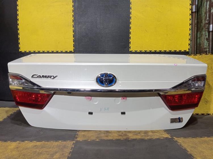 Крышка багажника Тойота Камри в Нефтеюганске 108702