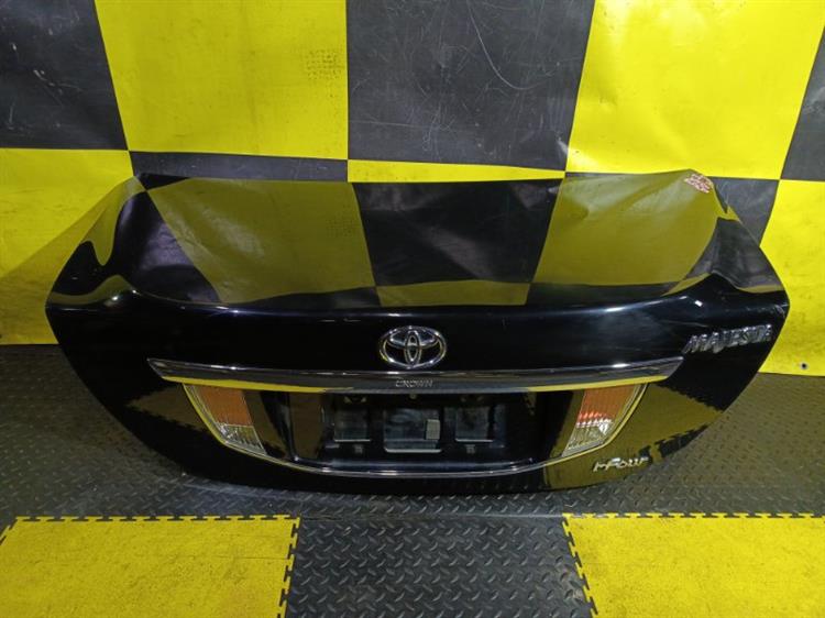 Крышка багажника Тойота Краун Маджеста в Нефтеюганске 112017