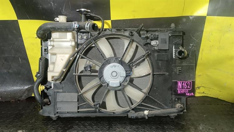 Радиатор основной Тойота Аква в Нефтеюганске 116562