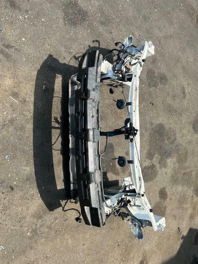 Рамка радиатора Тойота Камри в Нефтеюганске 243037
