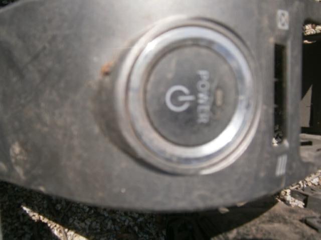 Консоль Тойота Приус в Нефтеюганске 35380