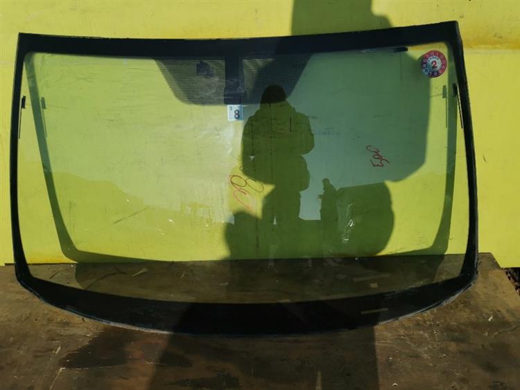 Лобовое стекло Тойота РАВ 4 в Нефтеюганске 37216