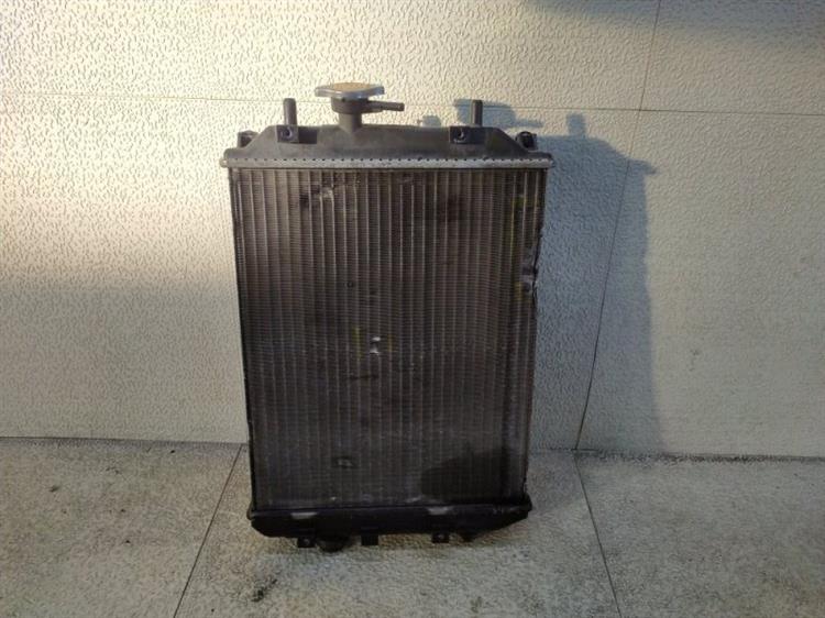 Радиатор основной Дайхатсу Мове в Нефтеюганске 376166