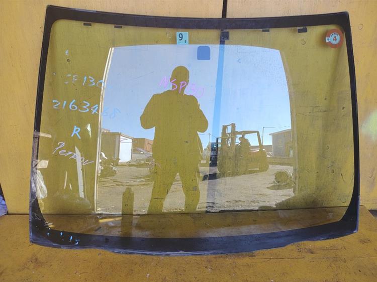 Лобовое стекло Тойота Витц в Нефтеюганске 47997