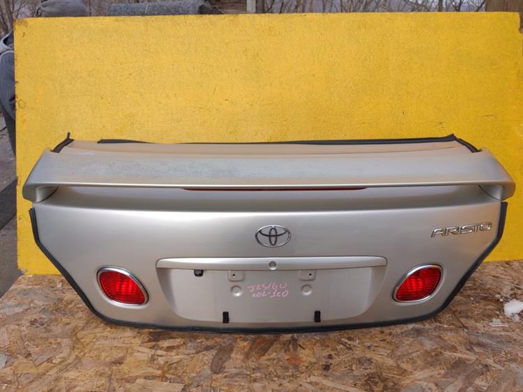 Крышка багажника Тойота Ариста в Нефтеюганске 50766