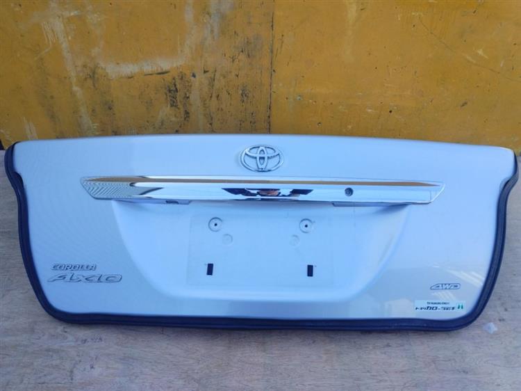 Крышка багажника Тойота Королла Аксио в Нефтеюганске 50868