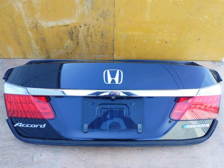Крышка багажника Хонда Аккорд в Нефтеюганске 50872