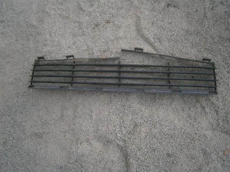 Решетка радиатора Тойота Приус в Нефтеюганске 64071