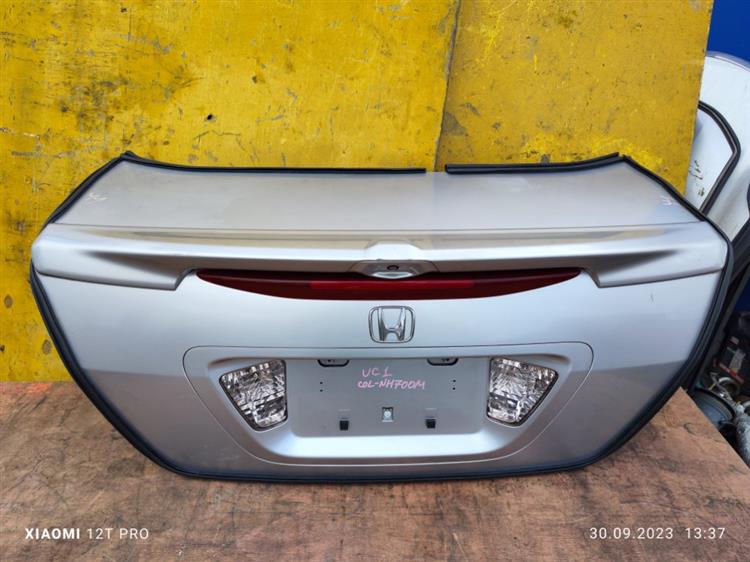 Крышка багажника Хонда Инспаер в Нефтеюганске 652201