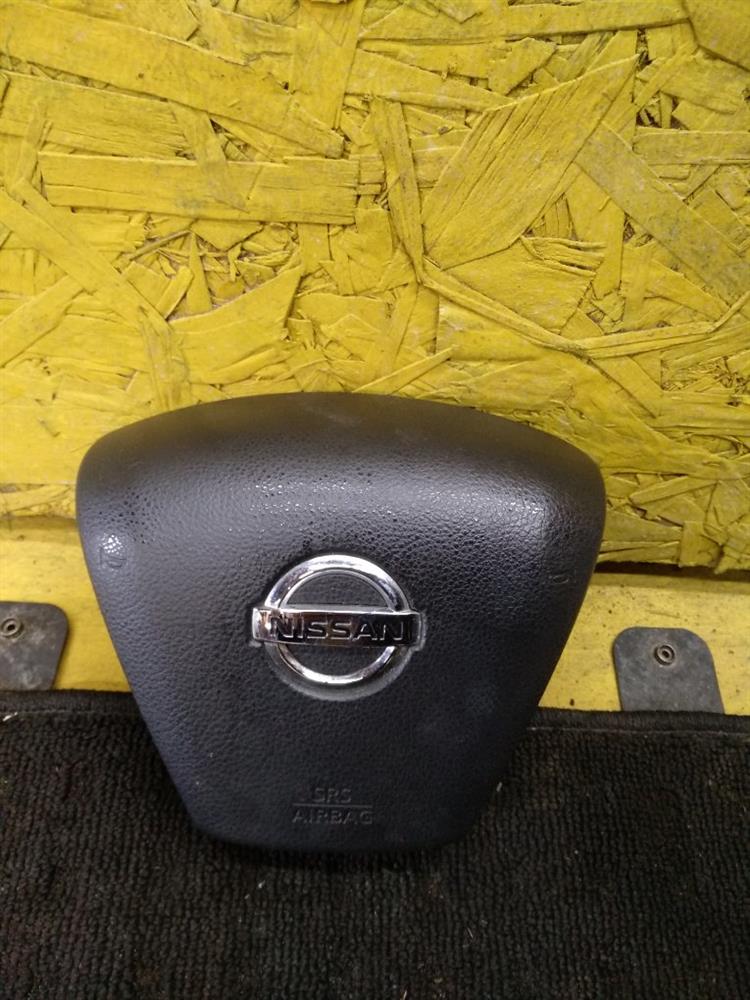 Airbag водительский Nissan Elgrand