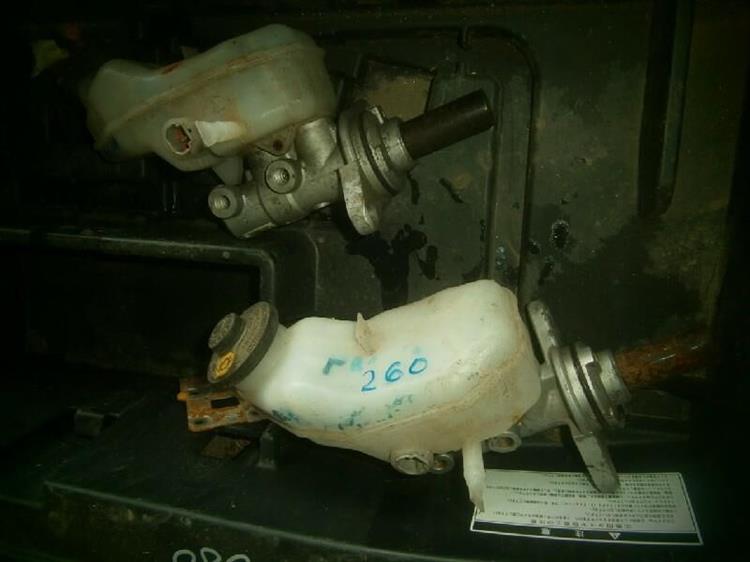 Главный тормозной цилиндр Тойота Премио в Нефтеюганске 73101