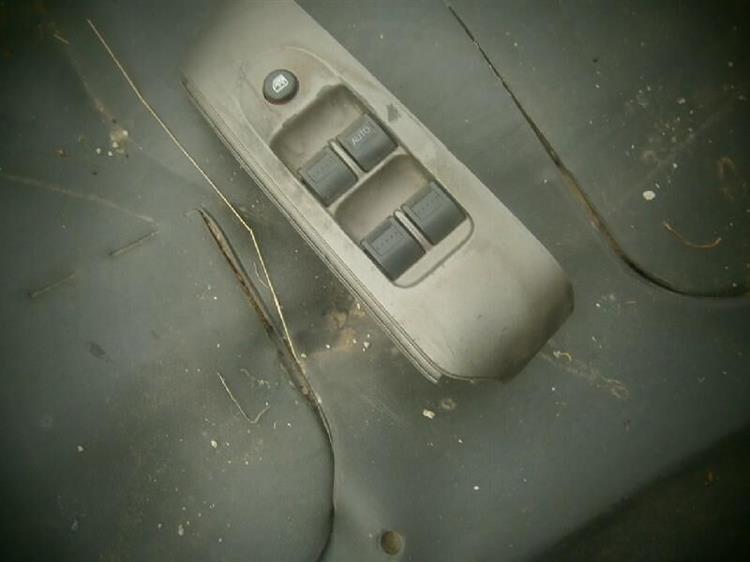 Блок упр. стеклоподъемниками Хонда Фит в Нефтеюганске 75001