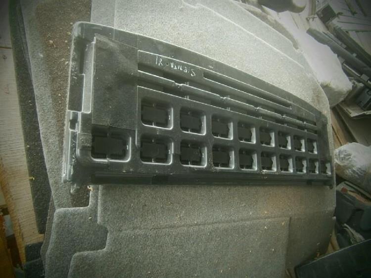 Полка багажника Тойота Сиента в Нефтеюганске 77566