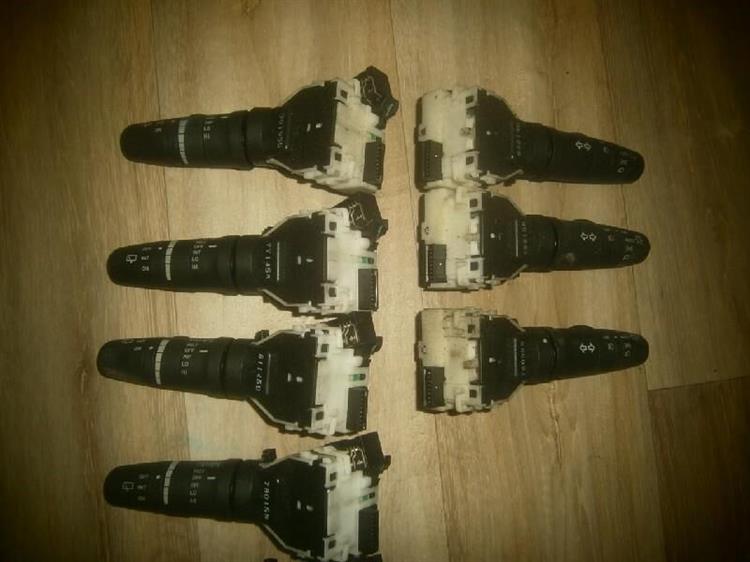 Блок подрулевых переключателей Мицубиси Лансер в Нефтеюганске 79080