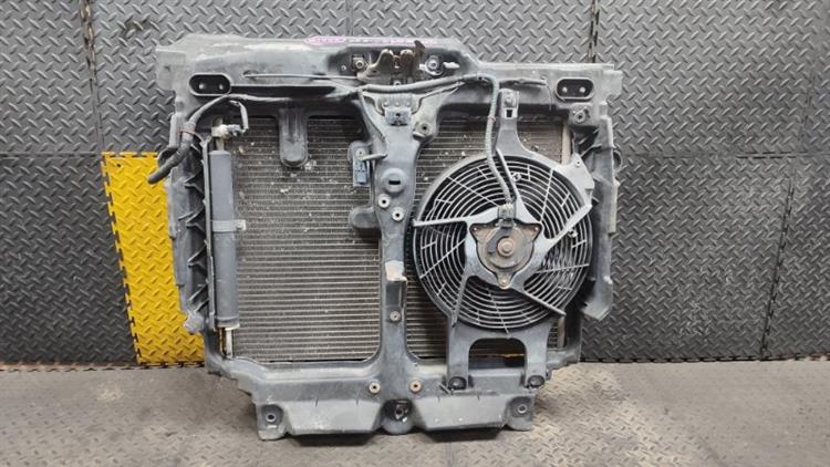 Рамка радиатора Ниссан Эльгранд в Нефтеюганске 91766